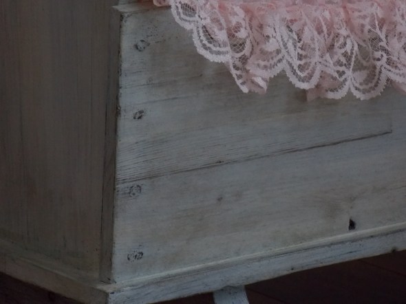 antique baby cradle 015