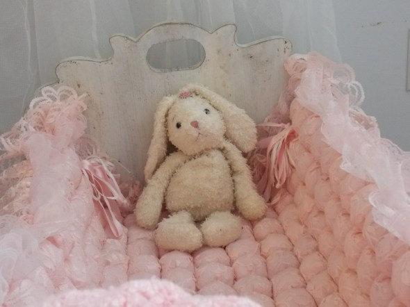 antique baby cradle 063