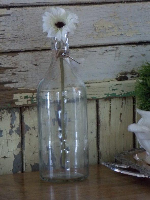 chippy door bergere chest and primitive coffee table 015