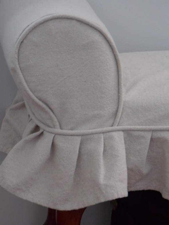 slip covered bench 007