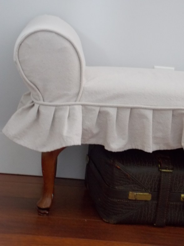 slip covered bench 011