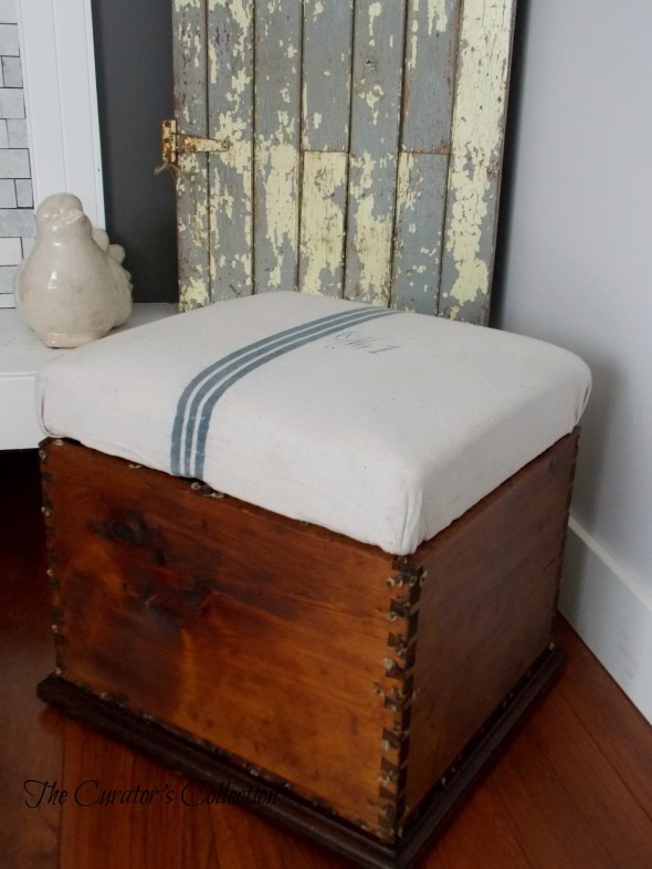 Settee, mid century modern buffet, blanket box 080