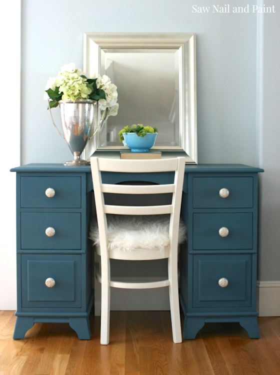 seaside-blue-desk-and-chair