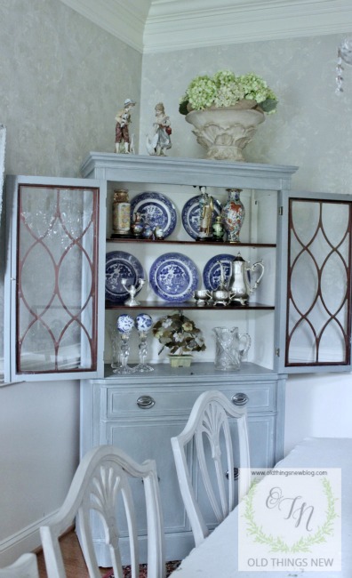 Dining-Room-Hutch-001